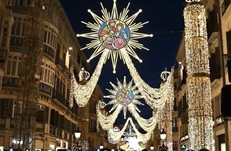 Christmas lights in Málaga 2025 on the main street at night