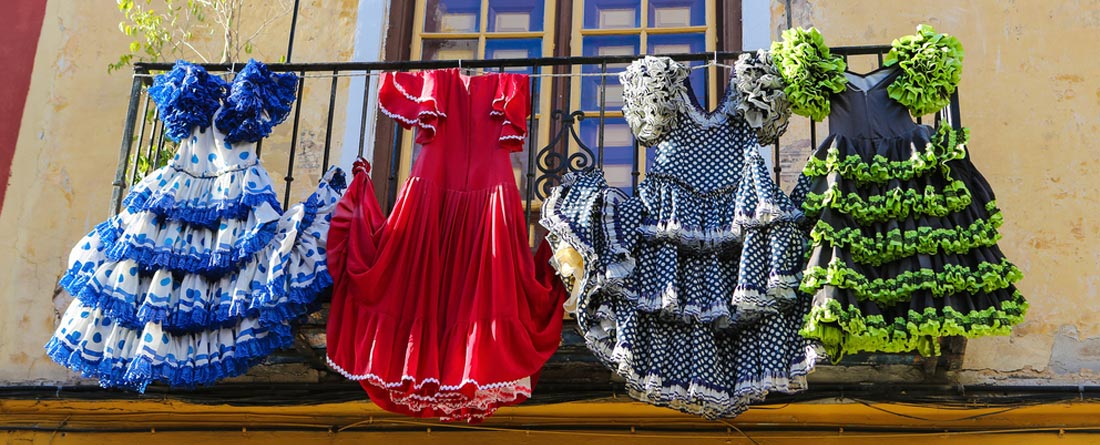 tweede-huis-andalusie-spanje-kopen-hulp-advies-aankoop-begeleiding-flamenco-jurken