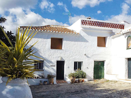 House for sale: Finca Nia Spanish style Finca Nia in Sedella
