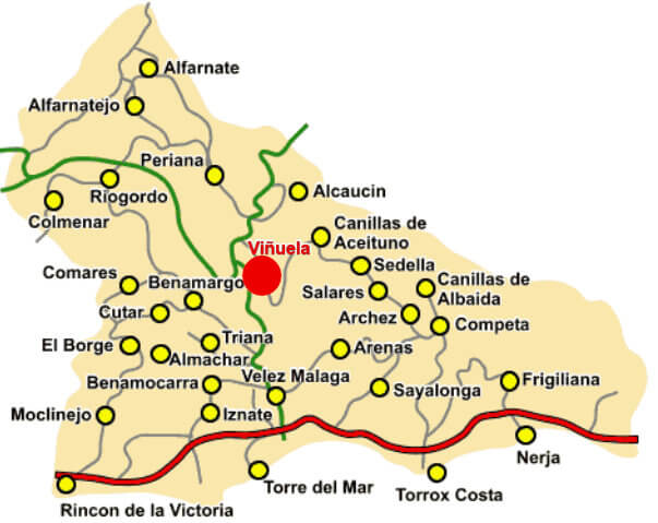 Einfache Karte der Axarquia mit Viñuela als roten Punkt
