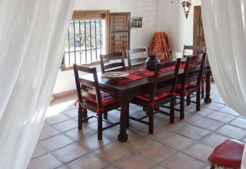 Dining room with lots of light and large dining table