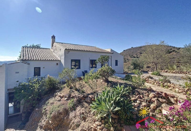 Casa Ann is in the country side of the Axarquía and has a Mediterranean garden