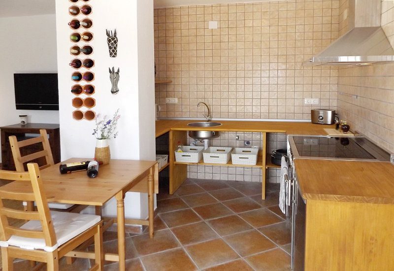Modern Kitchen of Casa Montaña in Sedella