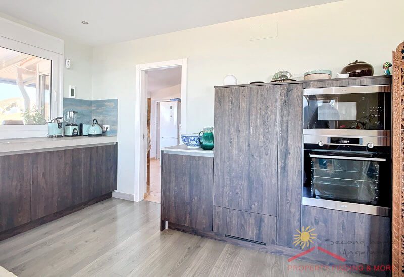 Modern kitchen with plenty of cupboards