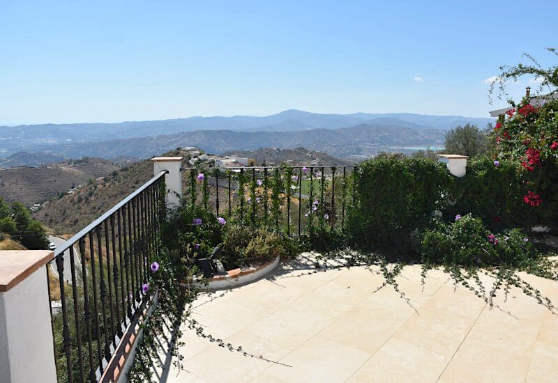 From the terrace you have a wide view of the Axarquia