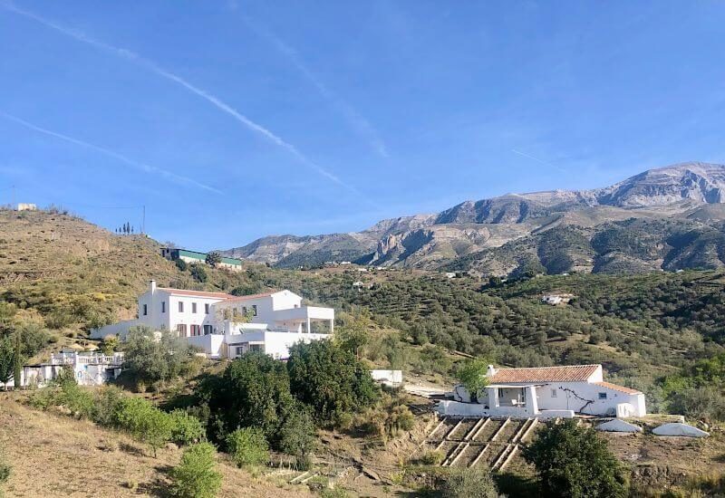 Cortijo La Zapatera zu verkaufen, ein Bed & Breakfast Hotel in der Axarquia unterhalb von Maroma
