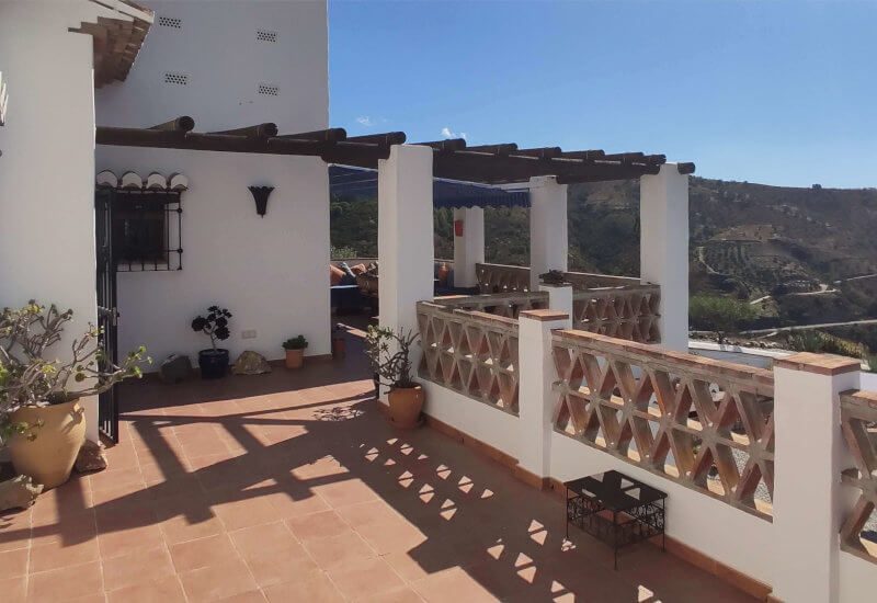 The upper terrace is ideal for a sun bath with great view
