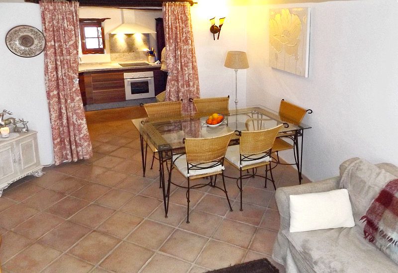 De Loung & Diner kamer is open naar de keuken