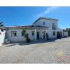 Villa El Mayordomo Front and entrance of Villa El Mayordomo a country house for sale