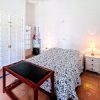 Hauptschlafzimmer 
Hauptschlafzimmer mit Doppelbett, Wandschränken und Regalschränken