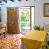 Eingang und Lounge Eingang zur Sonnenterrasse und Lounge mit Sitzecke
