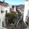 Typische Andalusische weg in een typisch bergdorp